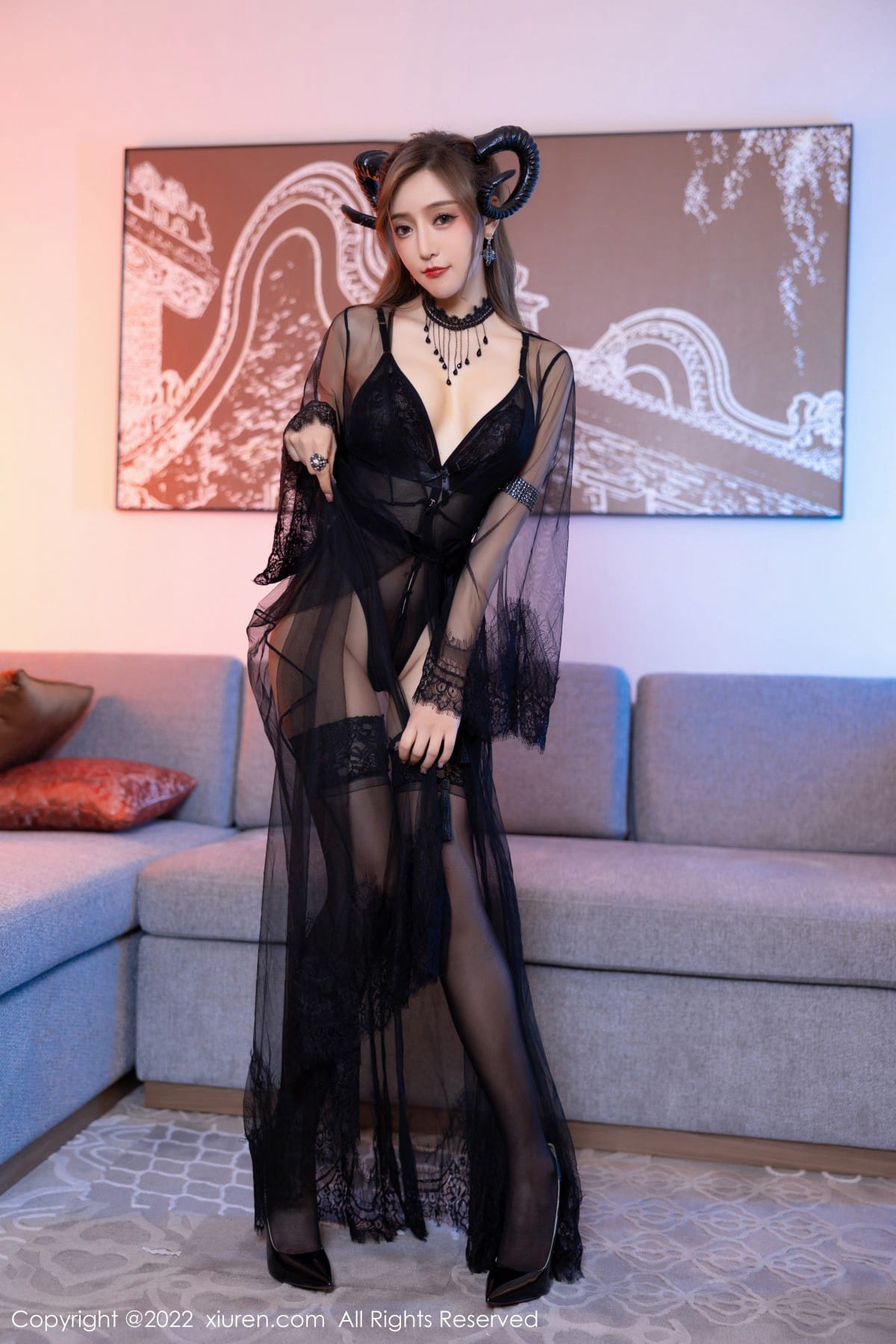 秀人网性感女神王馨瑶yanni轻透网纱服饰诱人黑丝气质写真