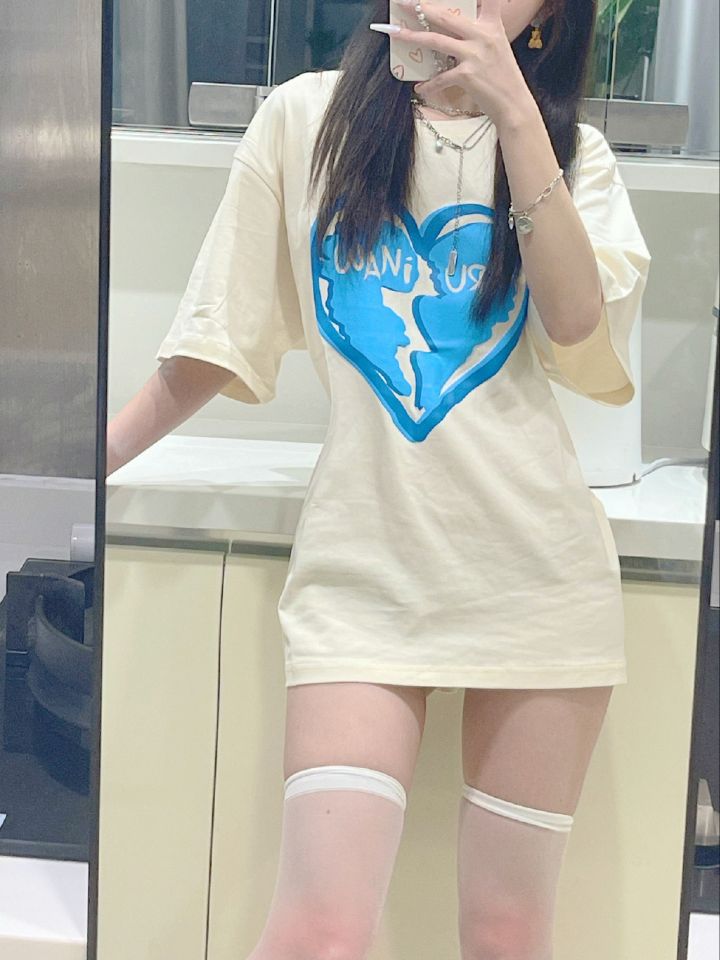 过膝白丝长发美腿超好看小姐姐