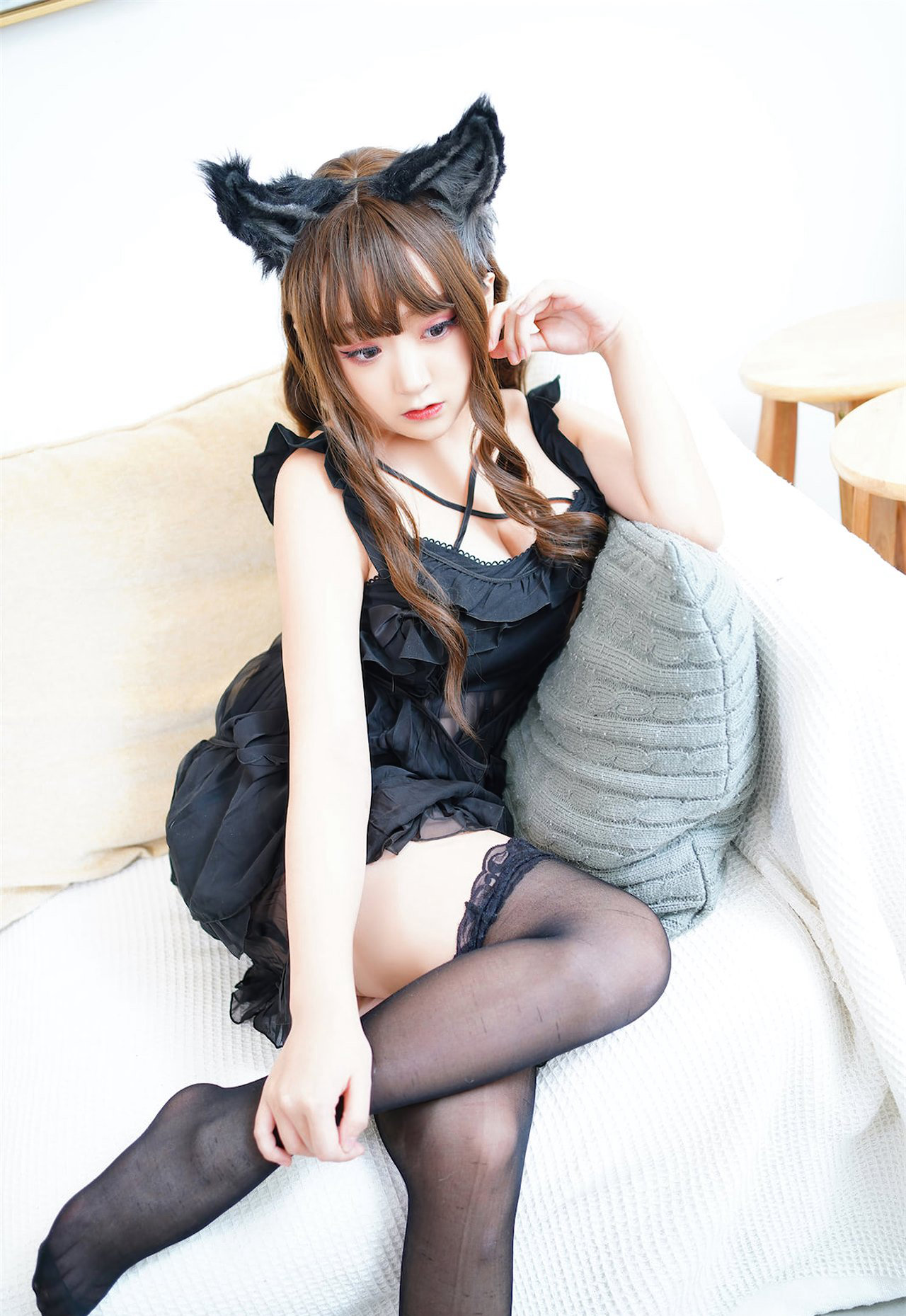 二次元动漫美女双腿COSPLAY超污大尺度害羞女同学_爱美女