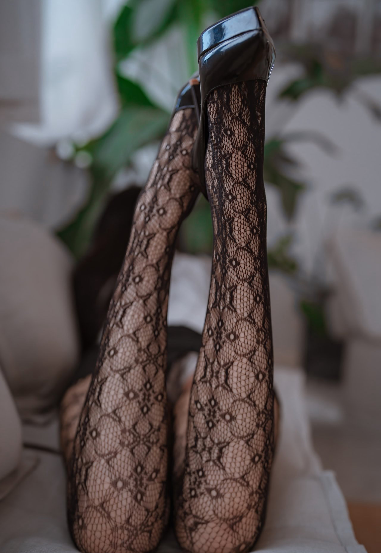 轩萧学姐性感美女漫画黑色网袜丝袜诱惑福利_爱美女