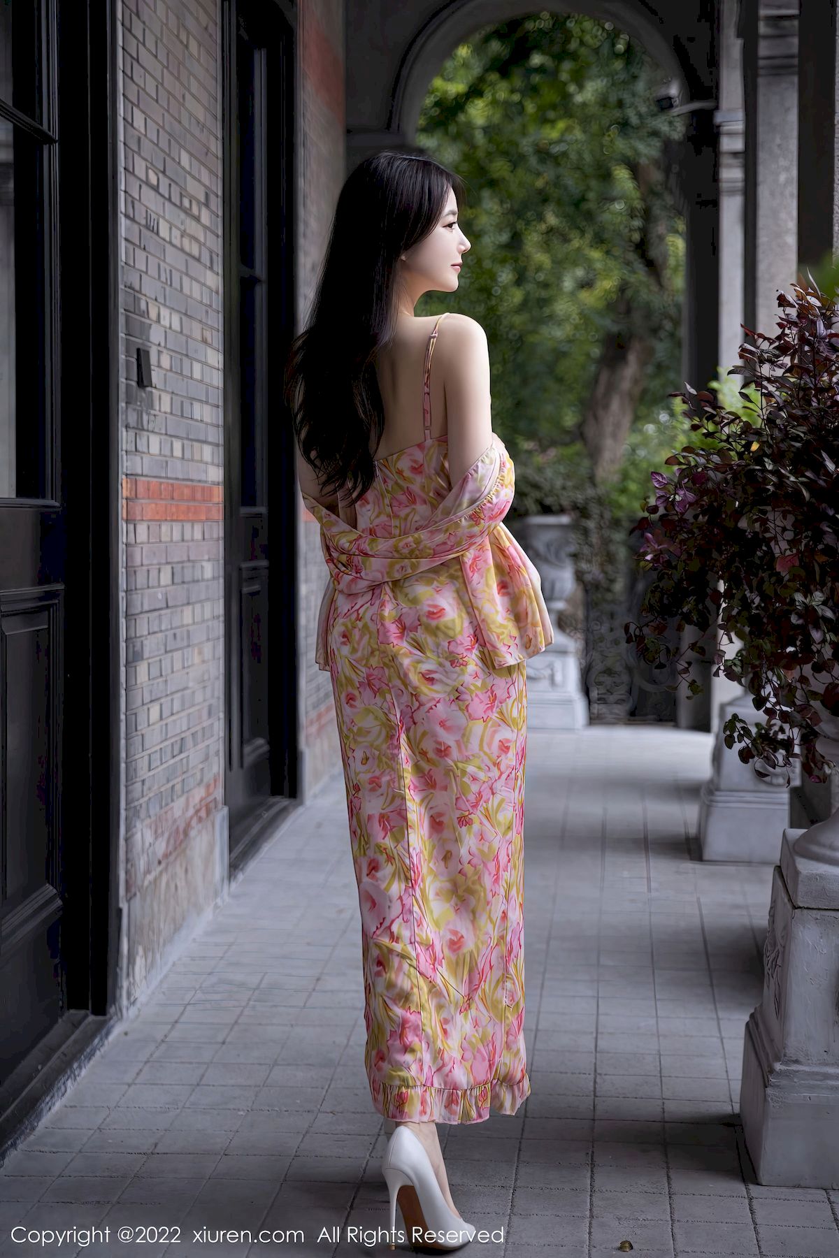 秀人网美女模特鱼子酱Fish多套长裙服饰春夏秋冬四季旅拍