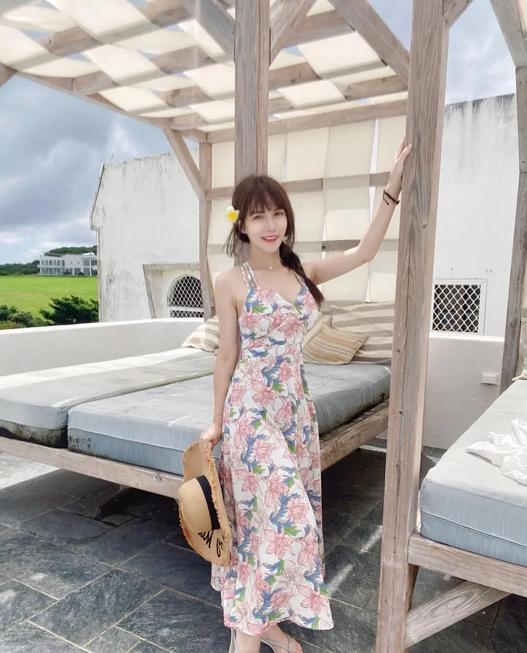 台中太阳啦啦队队长牛奶照片,人如其名真白!