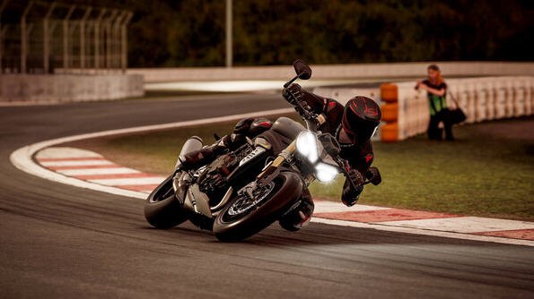 极速骑行5 V230825 官方中文版 赛车竞速游戏 60G