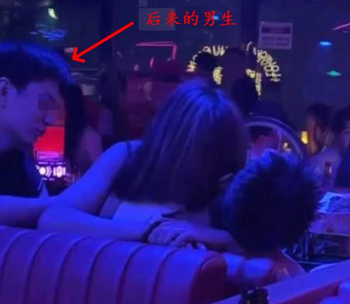 成都辰色酒馆三人2分33秒,现在年轻人玩的尺度这么大吗?