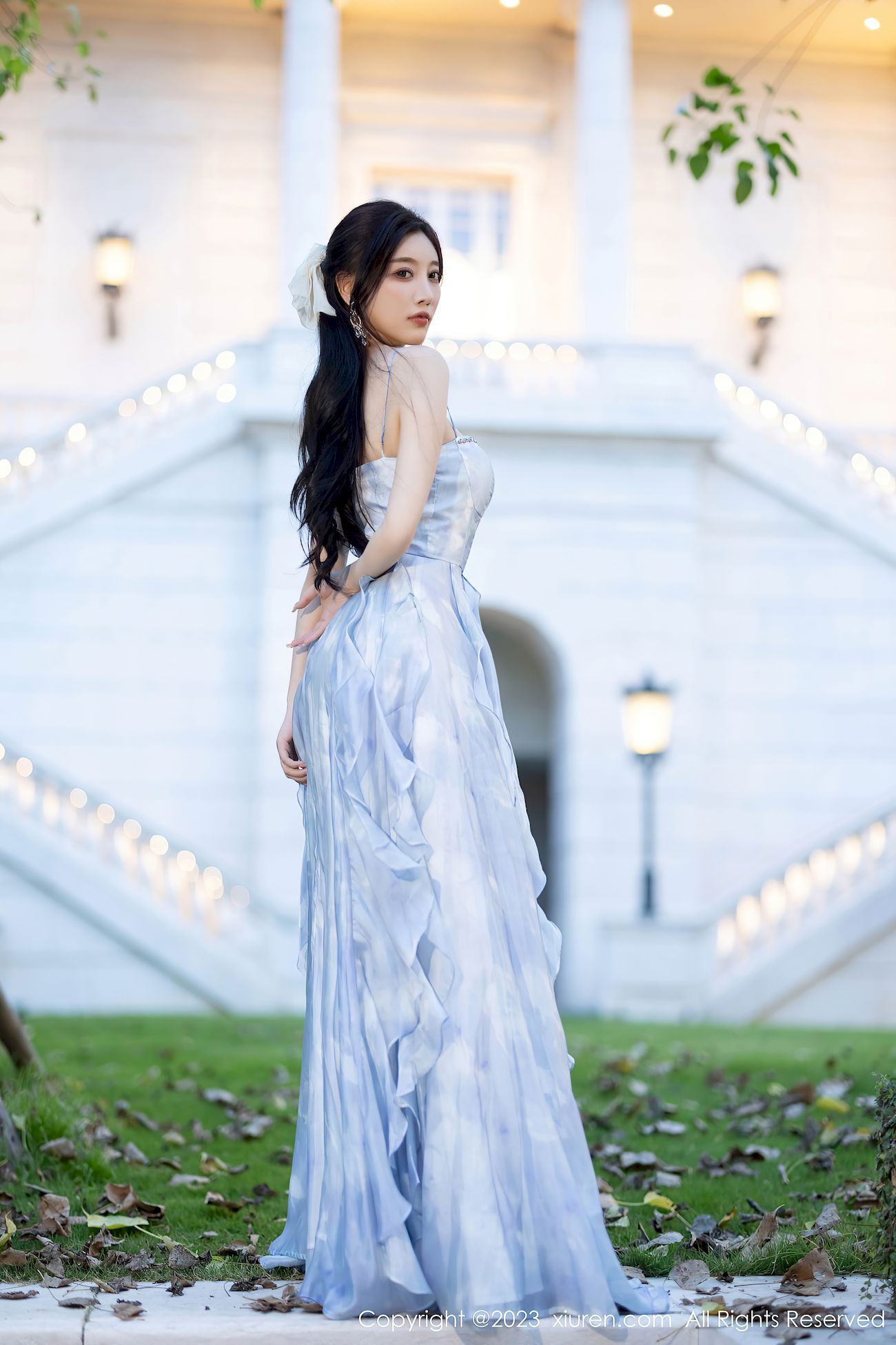 秀人网性感女神杨晨晨Yome多套服饰丰腴身材安吉旅拍