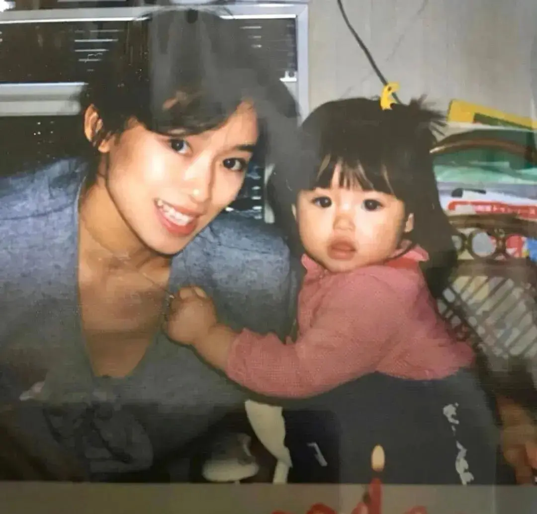 明日花绮罗100%原厂旧照长这样? | 黑料正能量