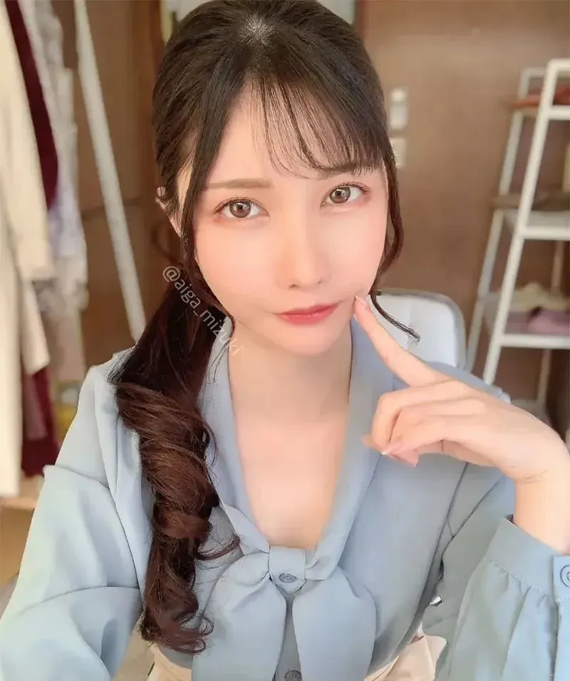 车牌番号小编作品:蓝芽水月,清纯课代表、最清纯的业界老师! | 黑料正能量