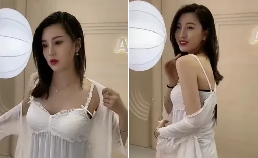 驴家桐桐穿蕾丝睡衣露肉, 粉丝大饱眼福!天道和天佑老婆“接吻”!驴老爸透漏 驴家艺人各奔东西! | 黑料正能量