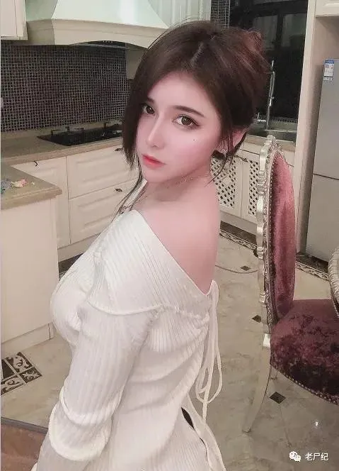 好家伙,抖音网红「奔跑晶骡子」大胆承认!关于红酒的不雅视频 | 黑料正能量