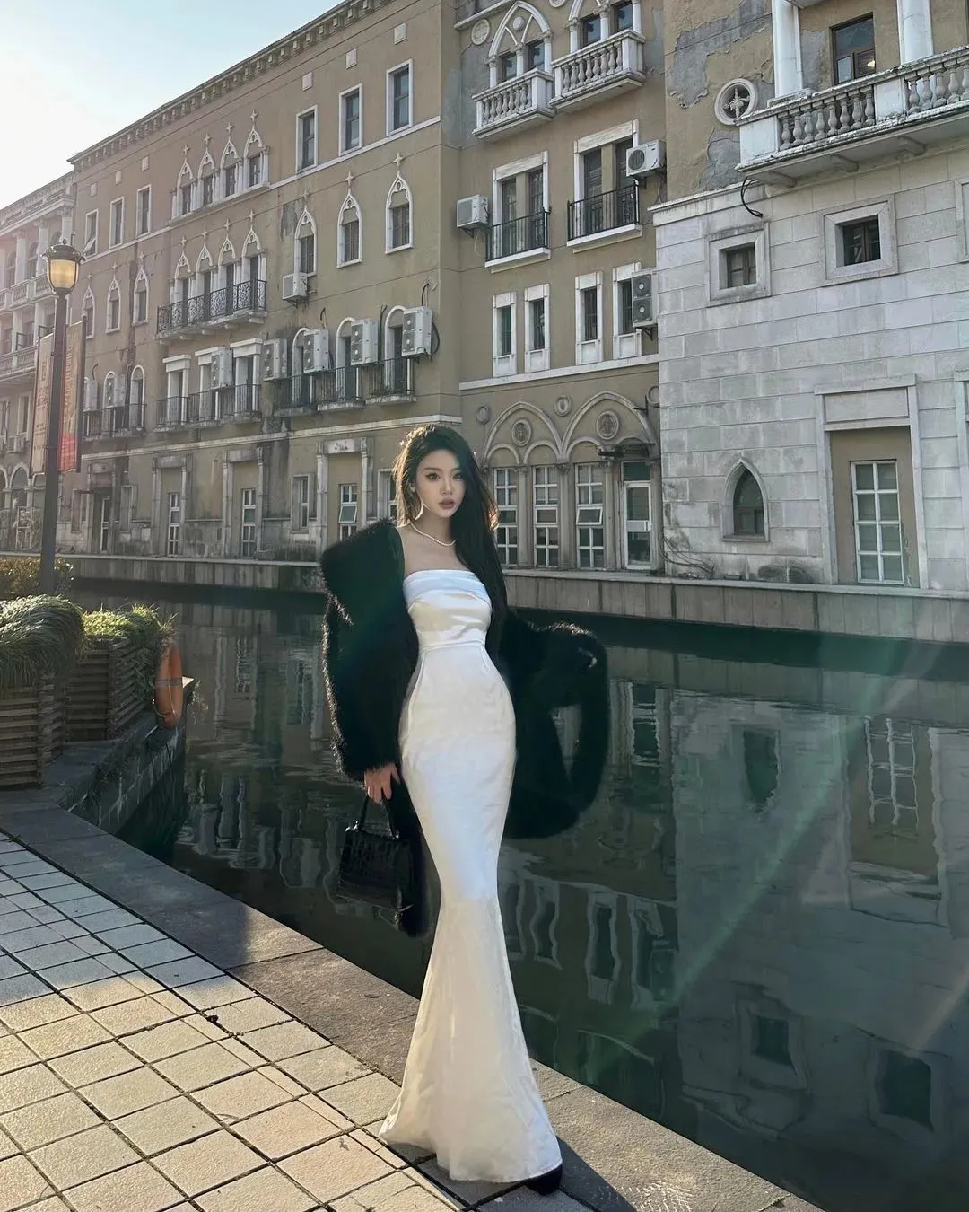 国产网红Audreyz,钟爱黑丝御姐风(附生活照写真图片) | 黑料正能量