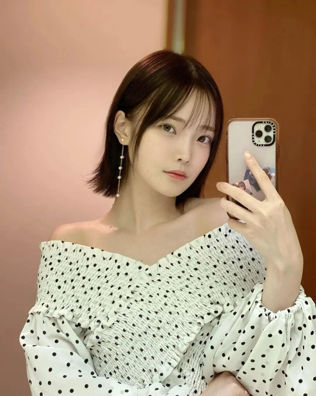 日本模特新谷姬加,白皙皮肤,甜美笑容,单身生活与猫作伴 | 黑料正能量