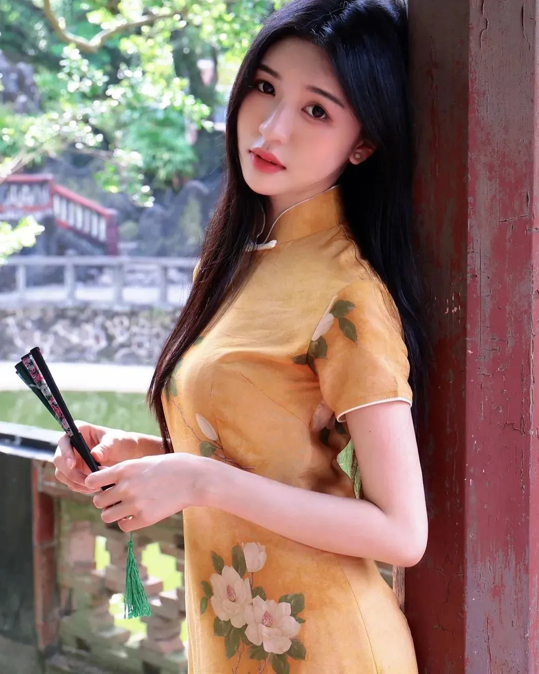 马来网红张安琪,白皙皮肤,饱满身材,才貌双全,火到中国 | 黑料正能量