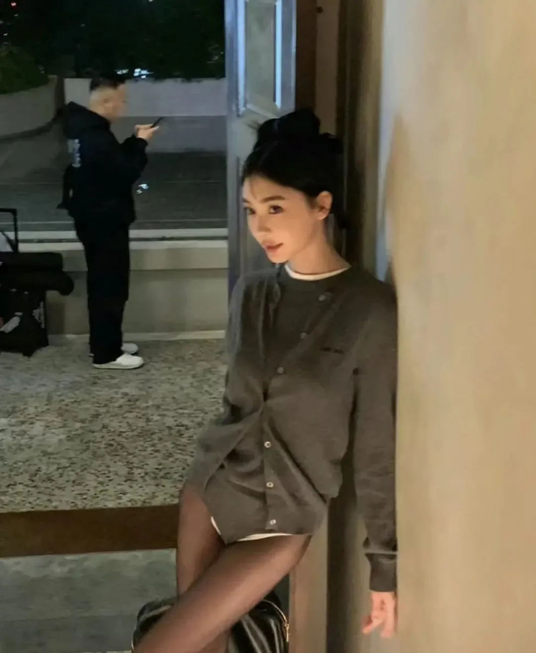 纯欲网红易梦玲内裤外穿,被吐槽像姨妈巾没粘好... | 黑料正能量