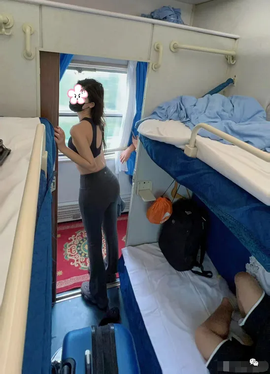 玩偶姐姐2023年最新作品,网红阿朱不雅视频疯传!网友:活菩萨!!! | 黑料正能量