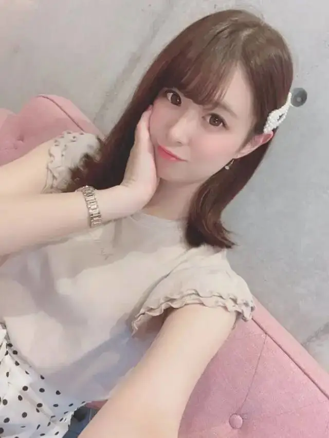 现役女子大学生,艺能偶像二宫光粉嫩可爱! | 黑料正能量