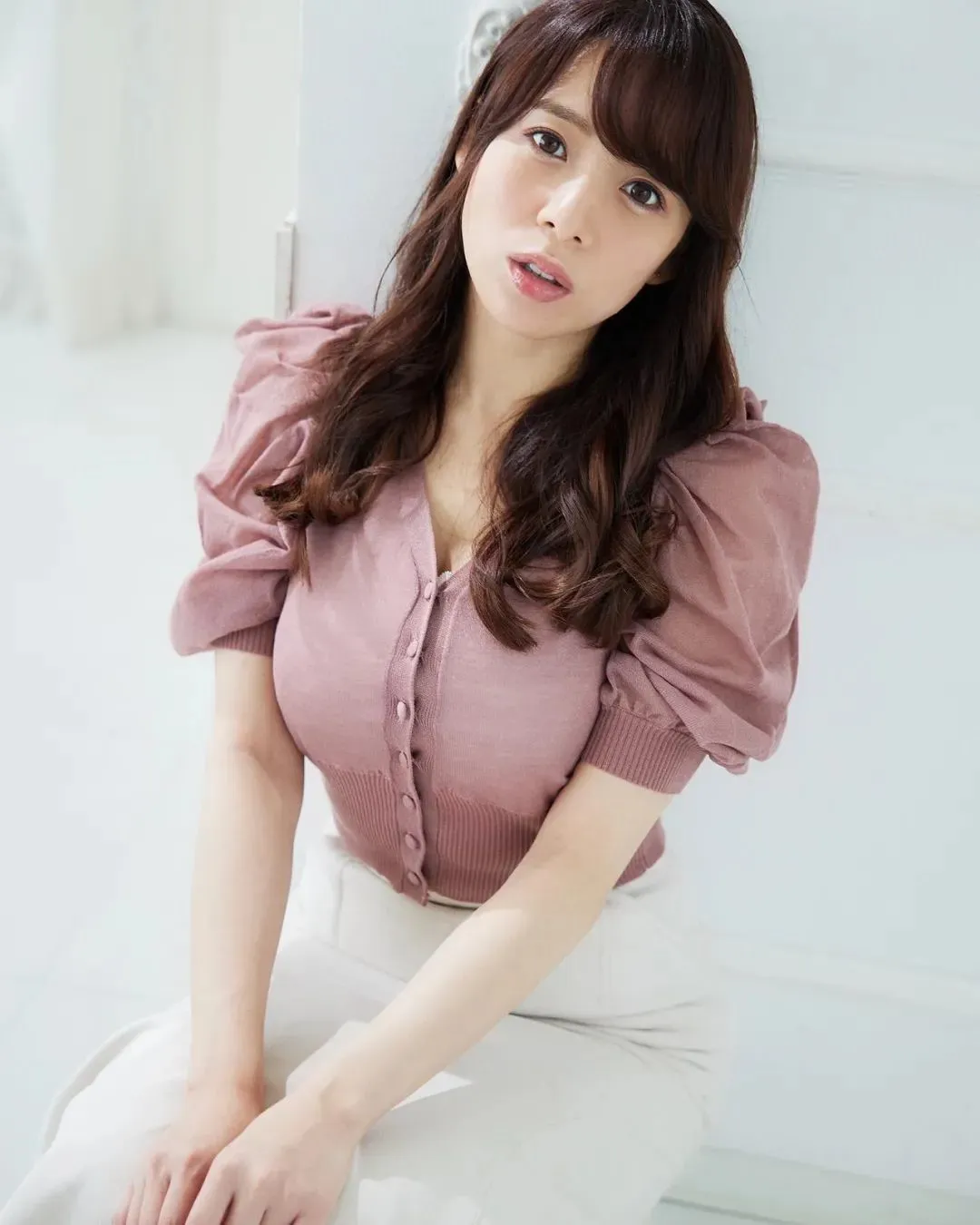 车牌番号小编作品:三岛奈津子,绝世大灯!33岁的有夫之妇 | 黑料正能量