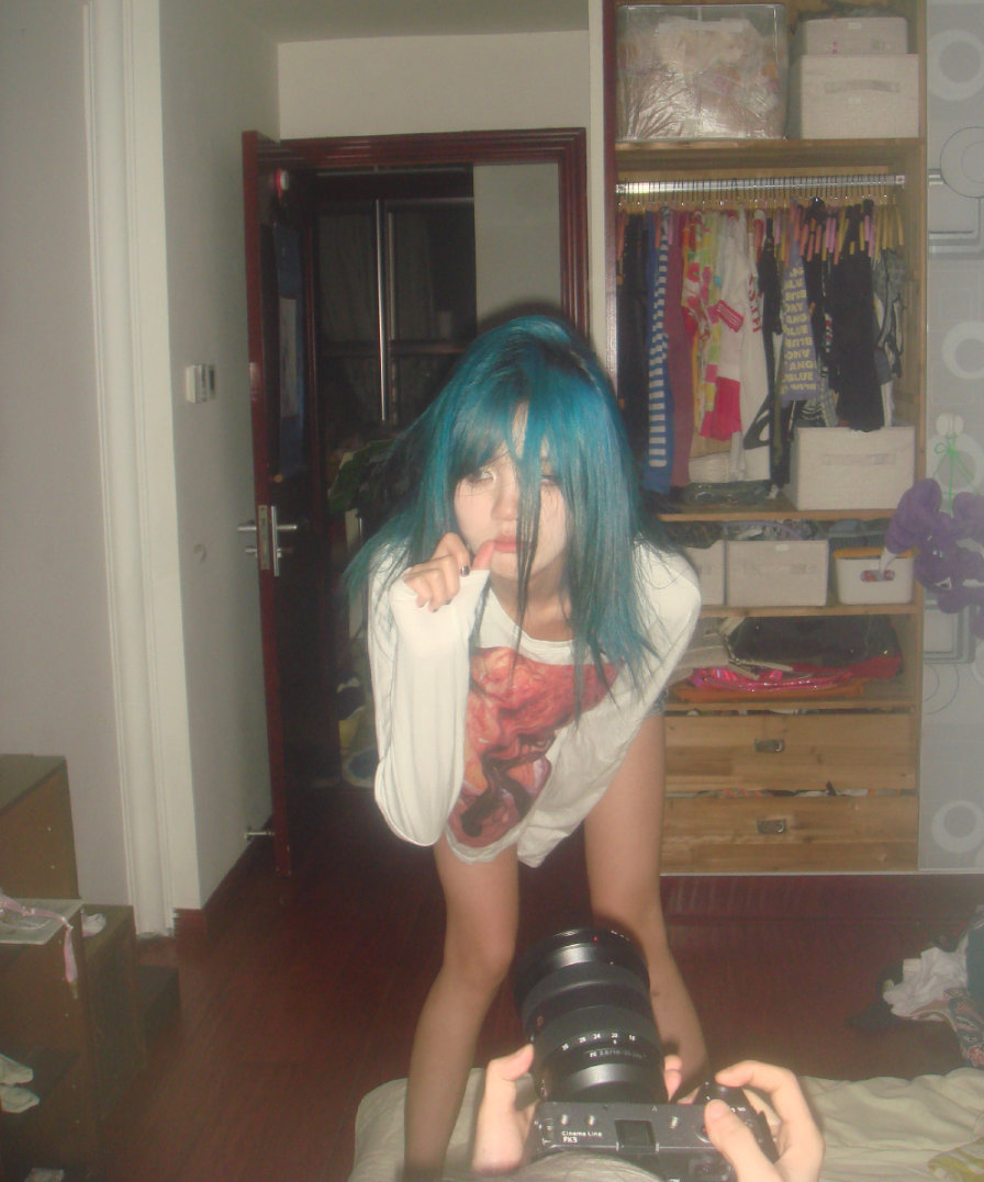 “井川里予”近照被指低俗,网友:“穿衣自由”不是擦边开脱工具 | 黑料正能量