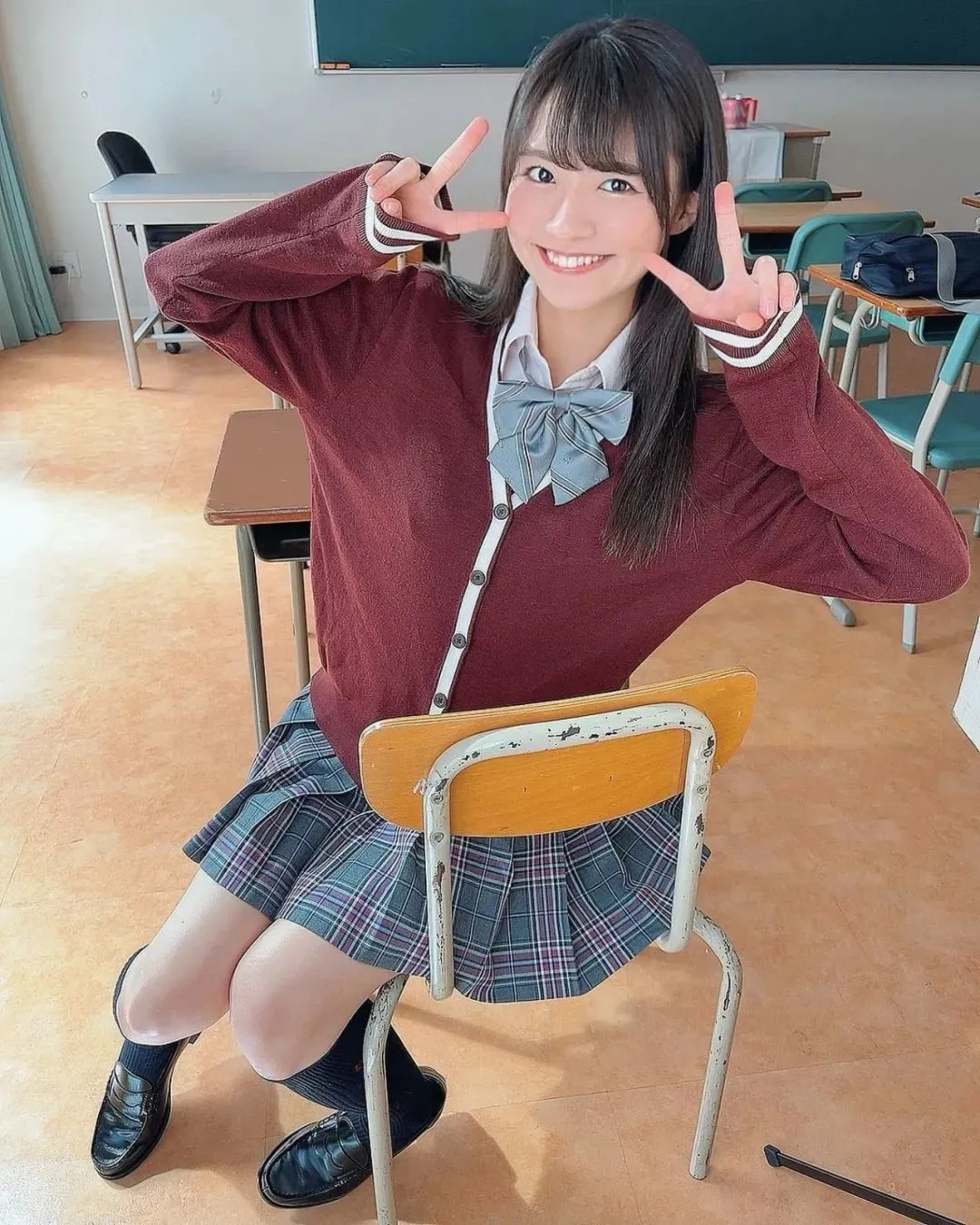 车牌番号小编作品:东条夏,初恋感十足的选手,无情发片机器 | 黑料正能量