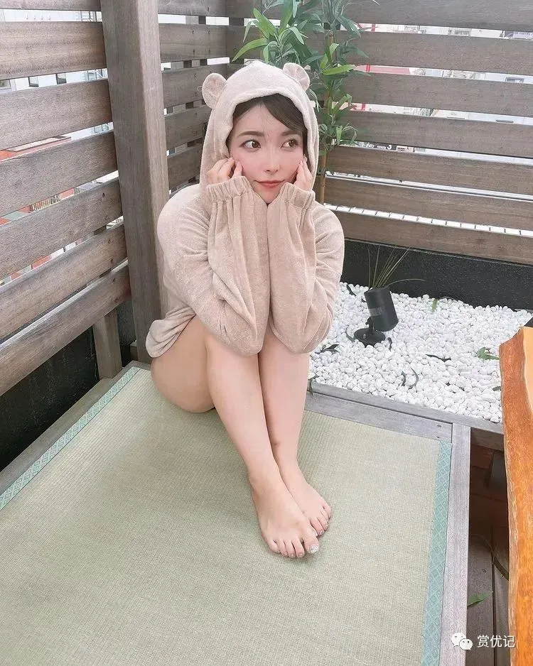 上原亚衣—出道仅两年就成为DMM第一女优 | 黑料正能量