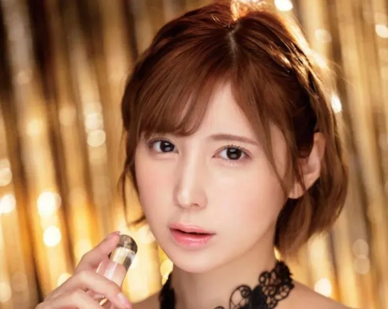 时隔8年,2023年情人节!椎名由奈 madonna复活! | 黑料正能量