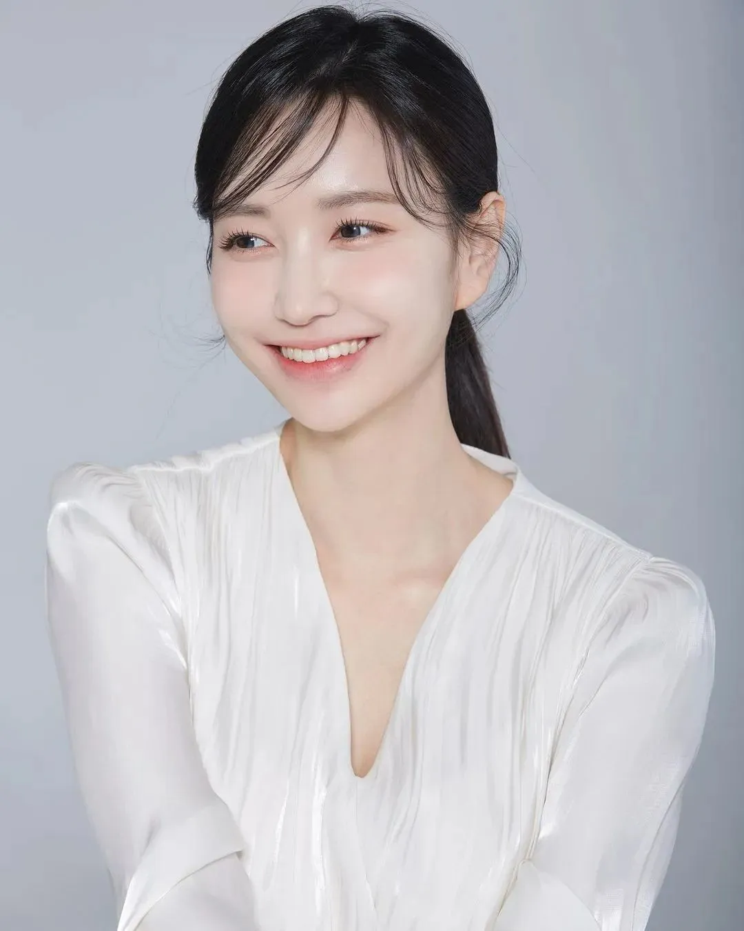 韩国网红yetto,美好身材,大方展示,钟爱紧身衣,却是位宅女 | 黑料正能量