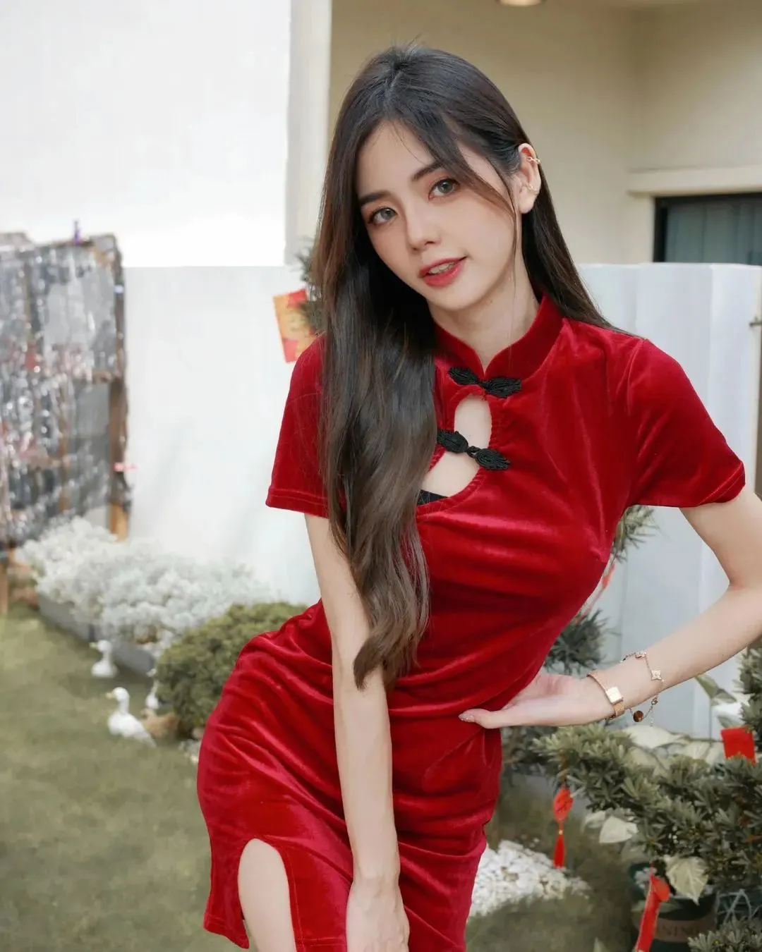 马来杨超越,身材饱满,能纯能欲,完美驾驭各种风格 | 黑料正能量