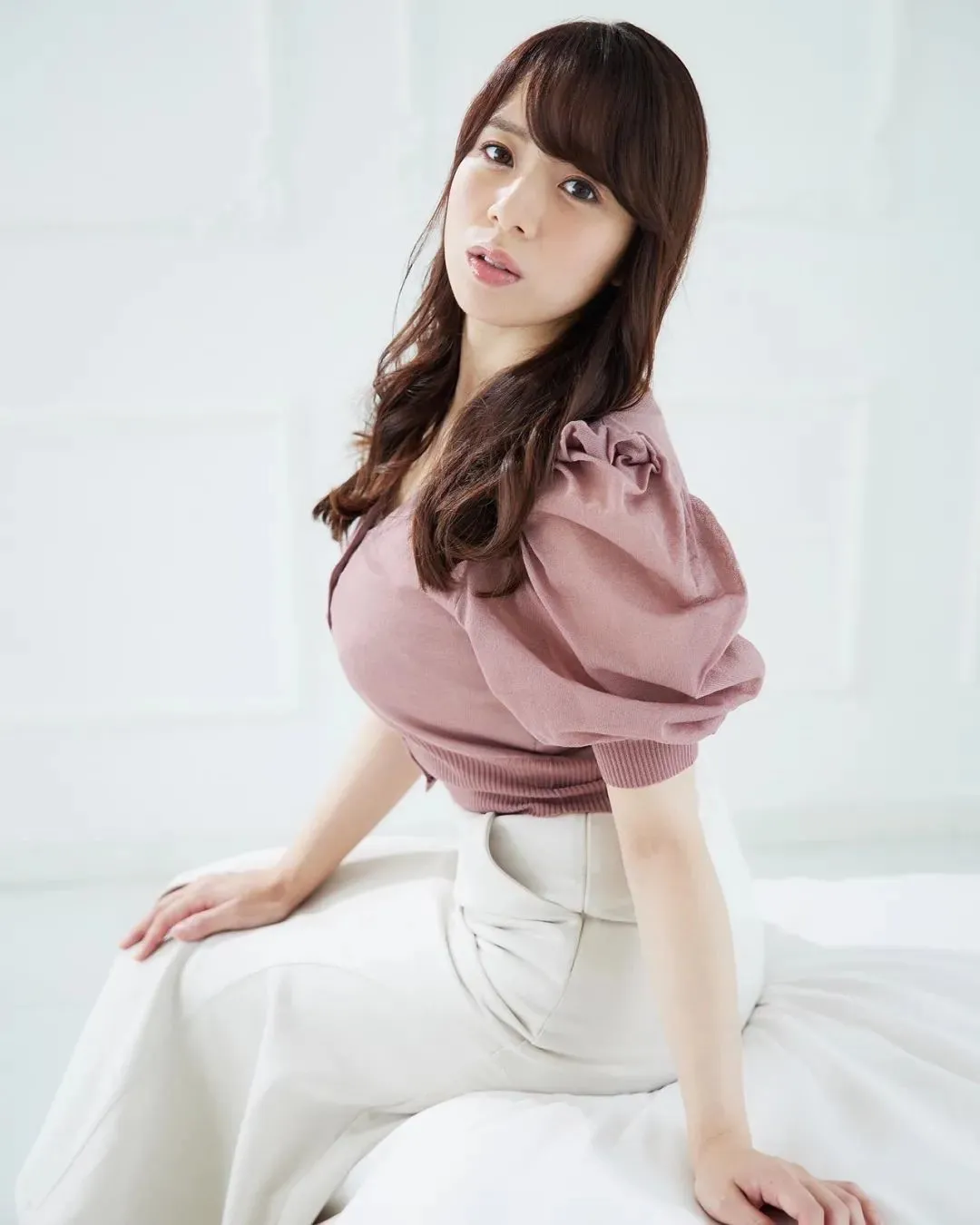 车牌番号小编作品:三岛奈津子,绝世大灯!33岁的有夫之妇 | 黑料正能量