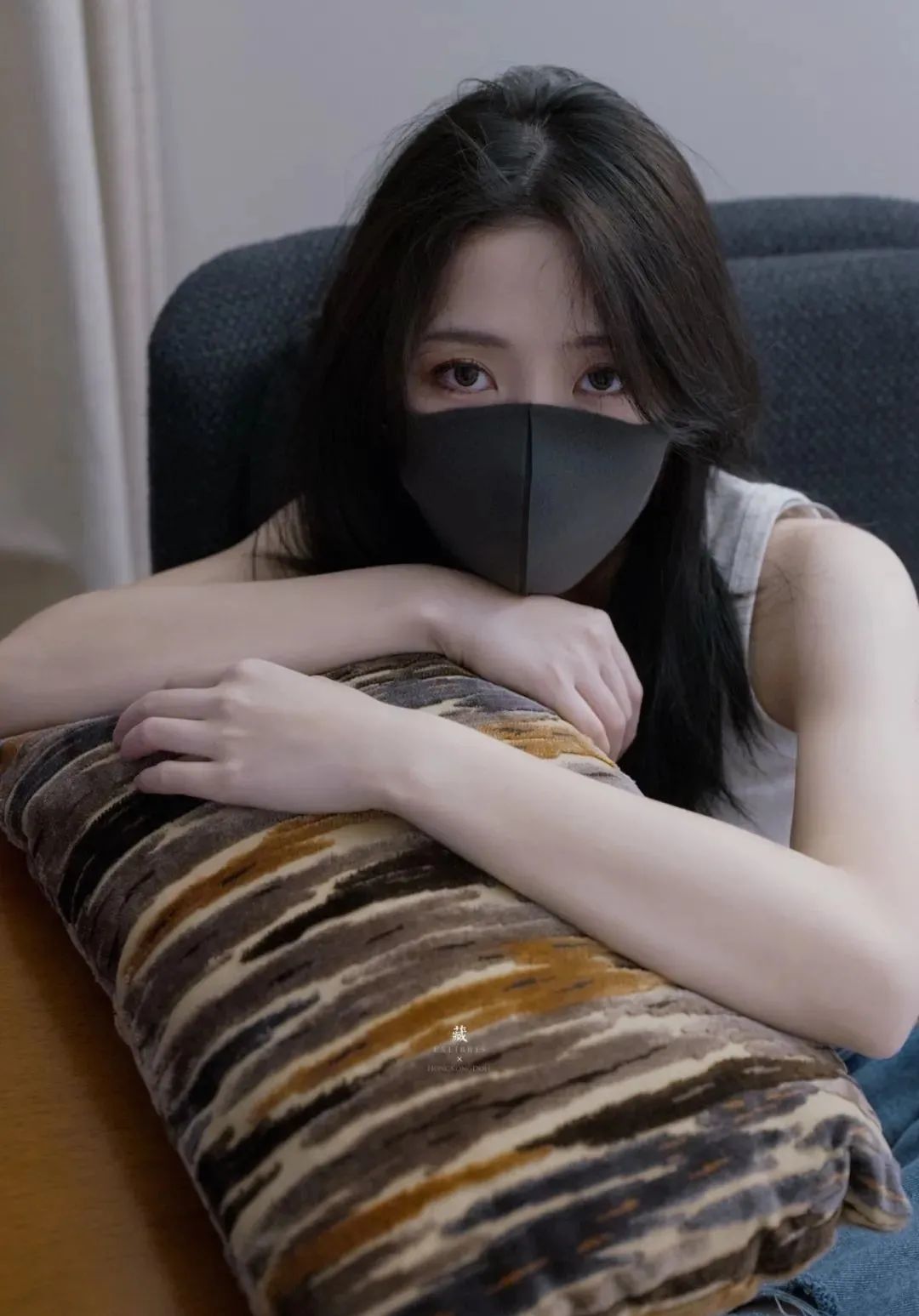 玩偶姐姐HongKongDoll的新作品《流》网友的评论绝了!! | 黑料正能量