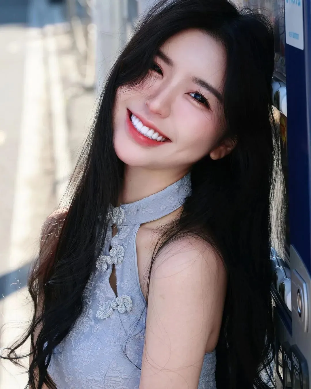 马来网红张安琪,白皙皮肤,饱满身材,才貌双全,火到中国 | 黑料正能量