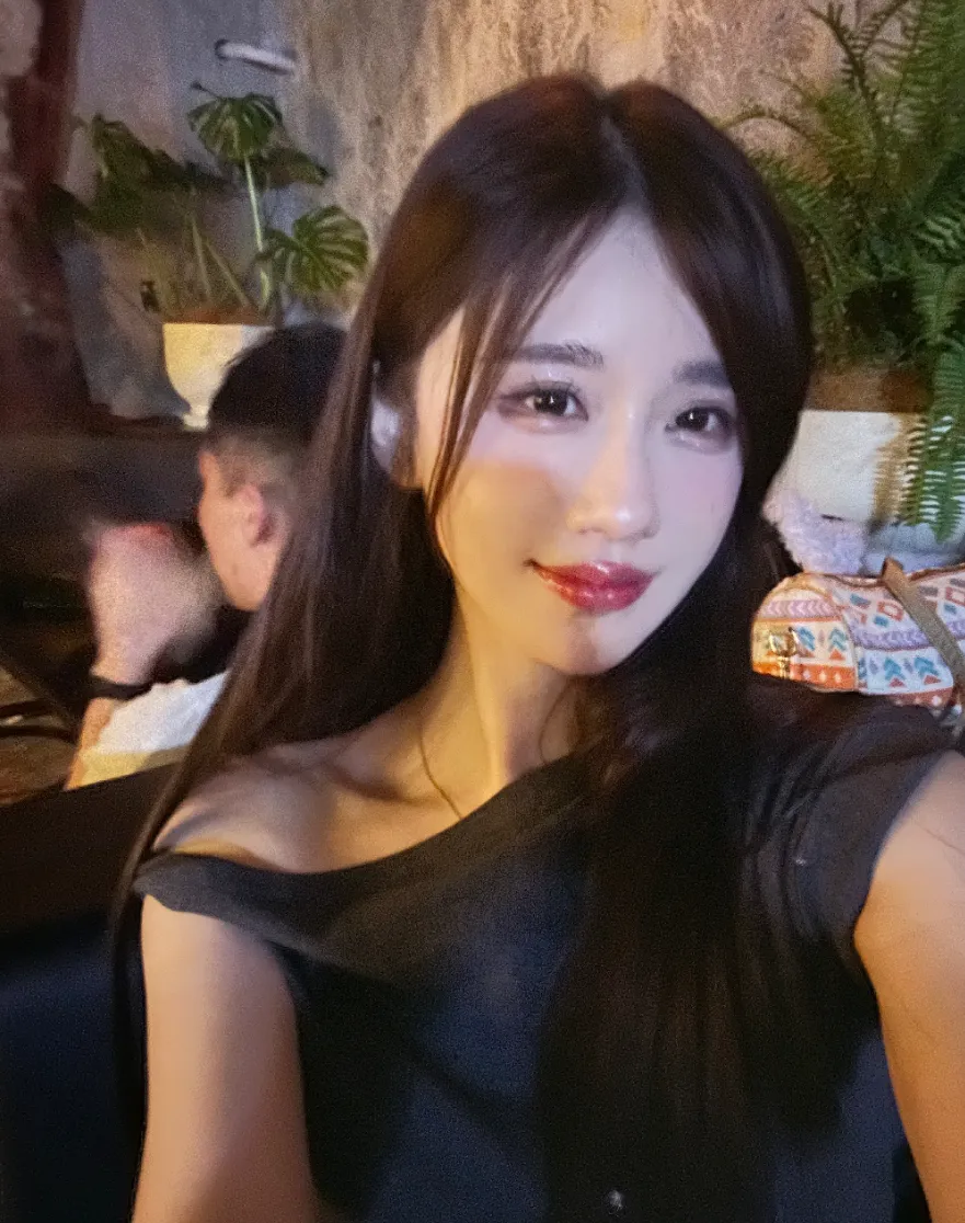 几块钱还要截图叫板,轩子巨2兔带货卖润滑液,被粉丝曝3瓶14.9元 | 黑料正能量