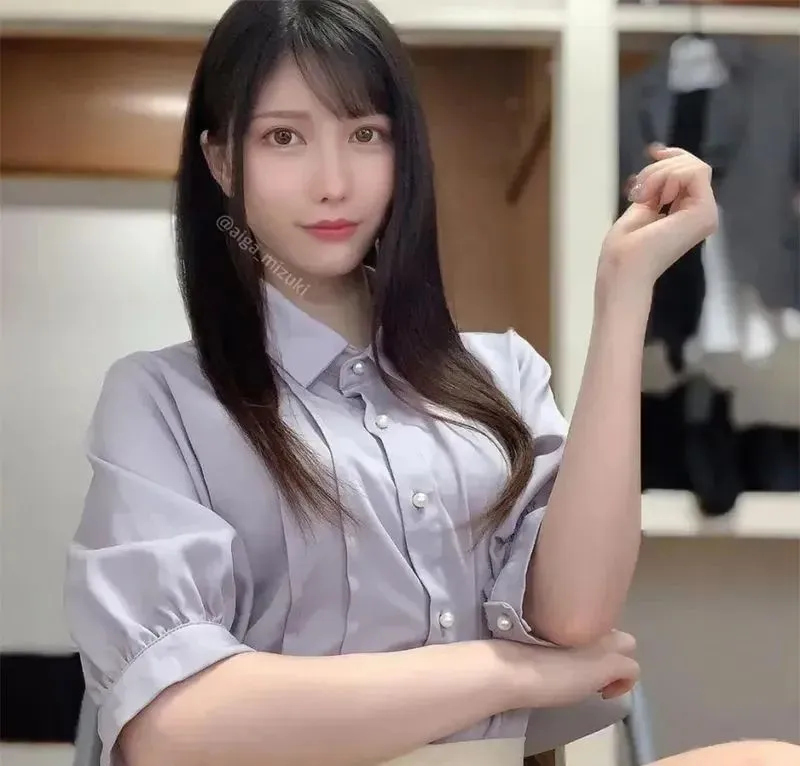 车牌番号小编作品:蓝芽水月,清纯课代表、最清纯的业界老师! | 黑料正能量