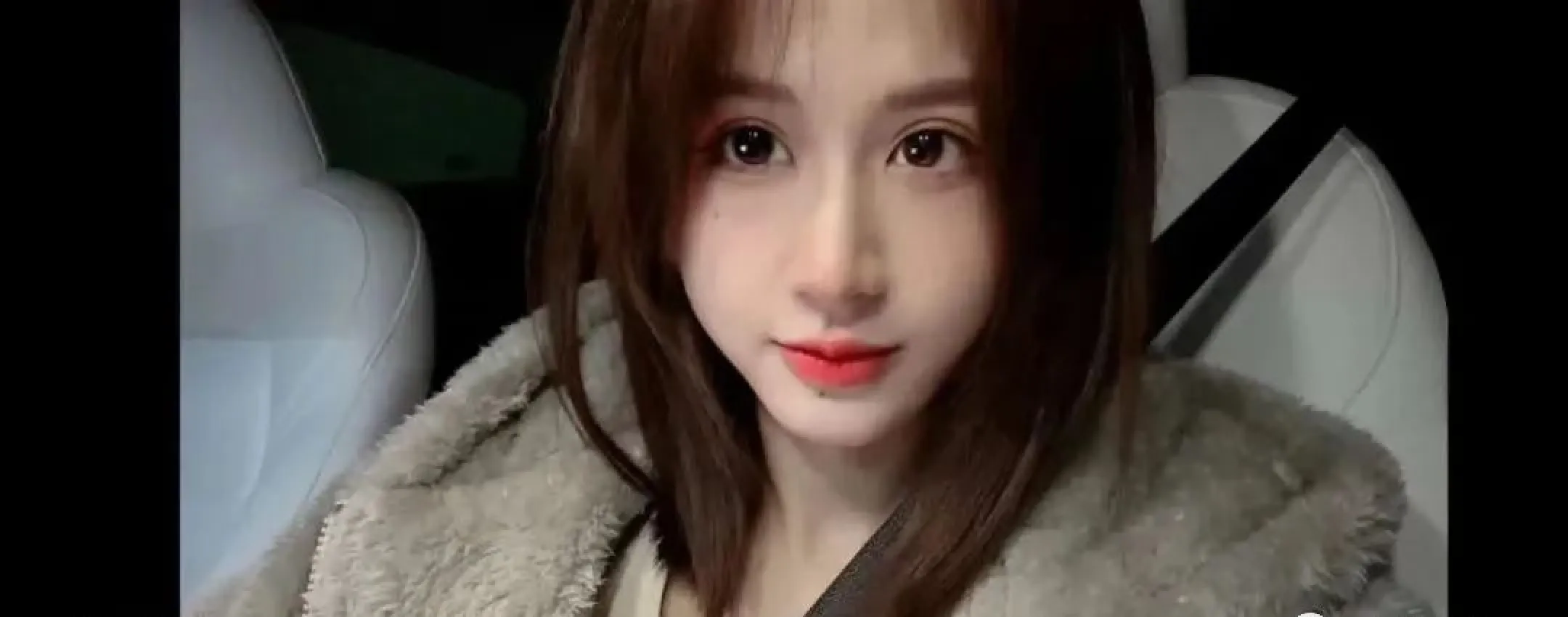 斗鱼网红蔡娜姐姐事故!电视反光洗澡全过程视频直播 | 黑料正能量