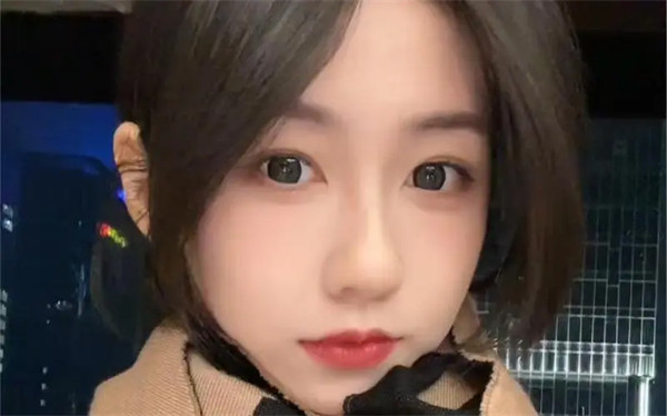 程女士外网ins内容玩的很花惹众怒被曝不雅视频(人设崩了啊)