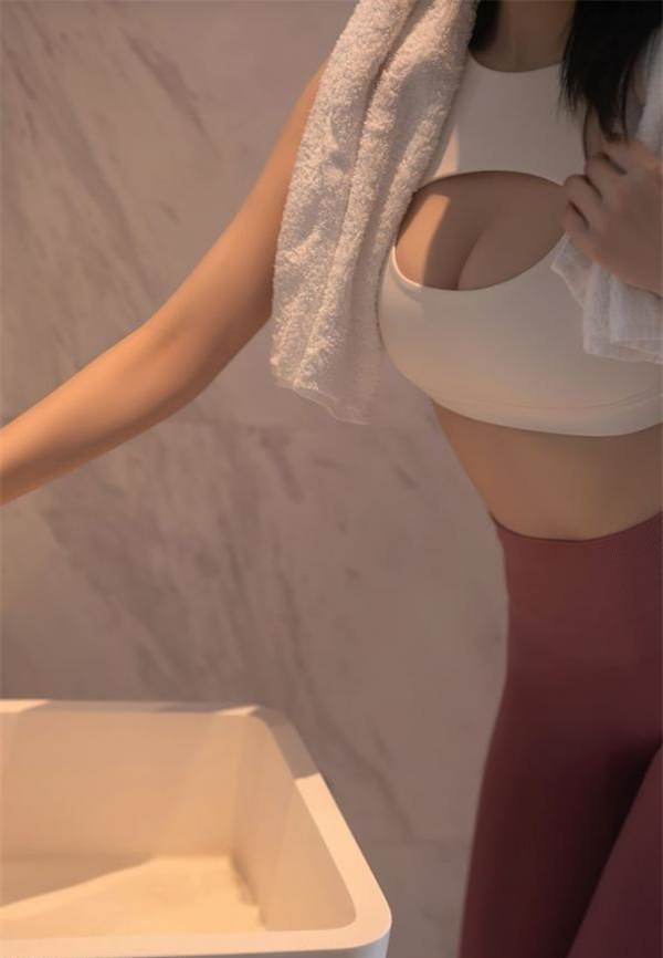 模特安然个人资料介绍(这身材也太火辣了吧)