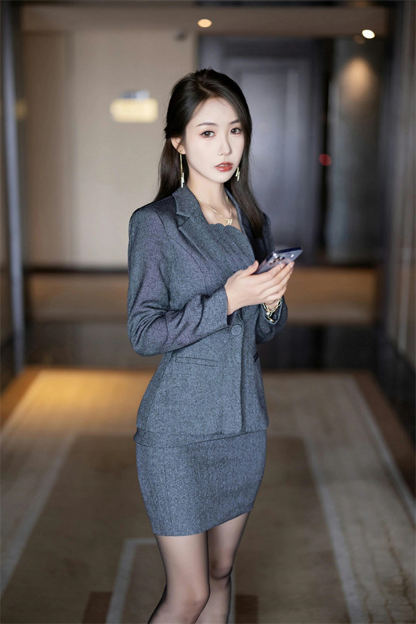 秀人网苏苏阿资料介绍(这套纯欲天花板照片无敌)