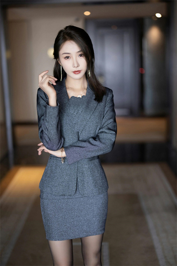 秀人网苏苏阿资料介绍(这套纯欲天花板照片无敌)