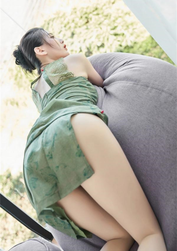 秀人网沈青黛资料介绍(看名字就感觉有气质)