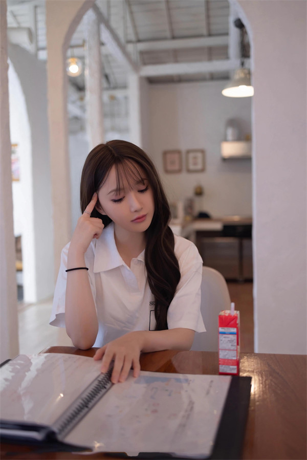 秀人网豆瓣酱资料介绍(别看年纪小特点就是大)