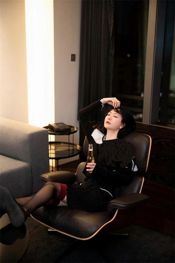 秀人网模特谢小蒽幼幼资料介绍(萝莉脸谁扛得住)