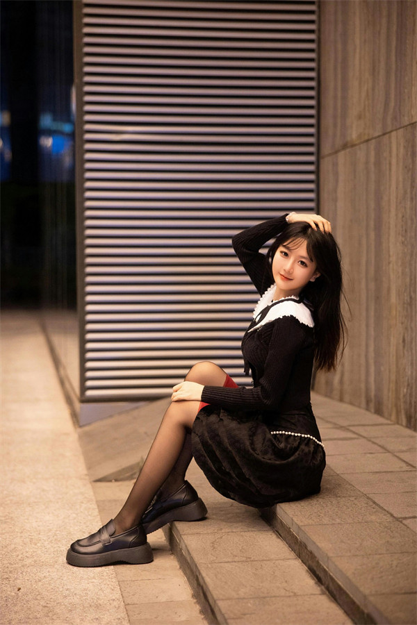 秀人网模特谢小蒽幼幼资料介绍(萝莉脸谁扛得住)