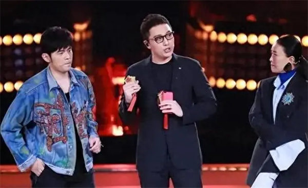 中国好声音终于扛不住停播了(网友评价说活该)