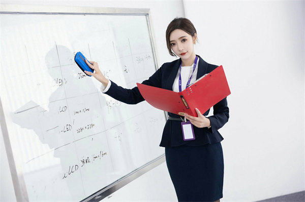 王馨瑶御姐风写真照片曝光(这谁能把持住啊)