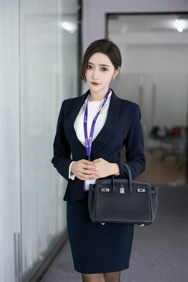 王馨瑶御姐风写真照片曝光(这谁能把持住啊)