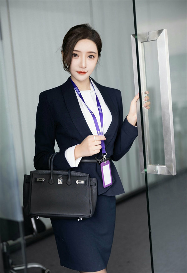 王馨瑶御姐风写真照片曝光(这谁能把持住啊)