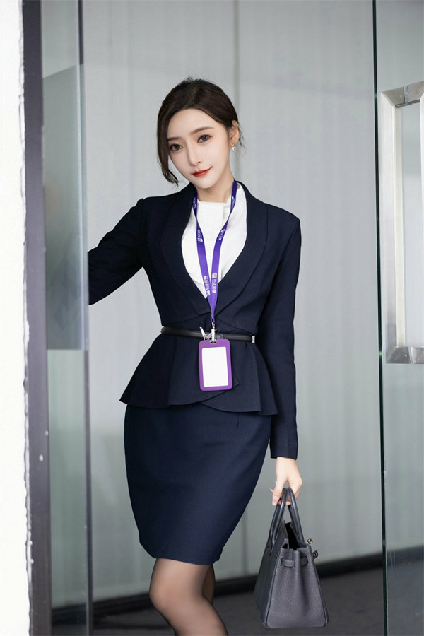 王馨瑶御姐风写真照片曝光(这谁能把持住啊)