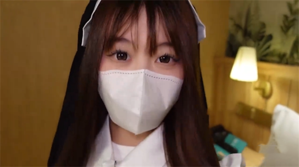 扣扣女演员Cola酱是谁(身材和颜值是相当哇塞)