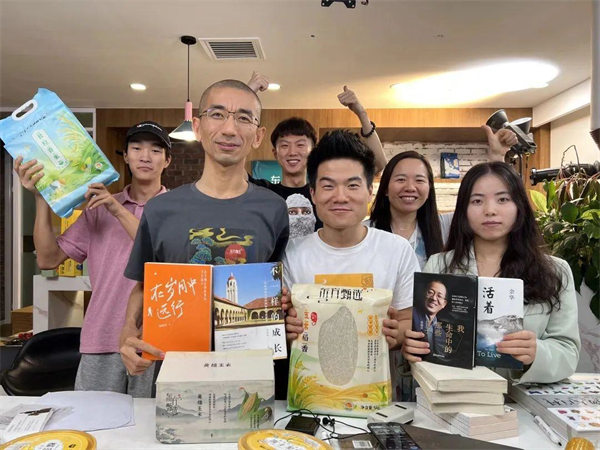 揭秘东方甄选去董宇辉化原因(丈母娘不同意也没用)