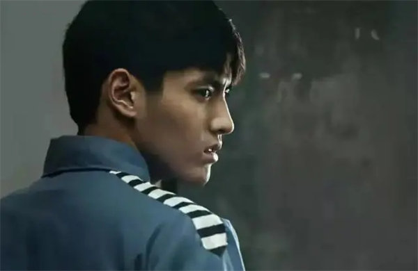 必须要把吴亦凡驱逐出境是为什么(网友觉得这都算轻的)